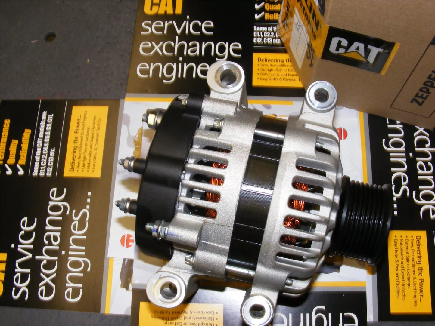 CAT 24v 85A alternator