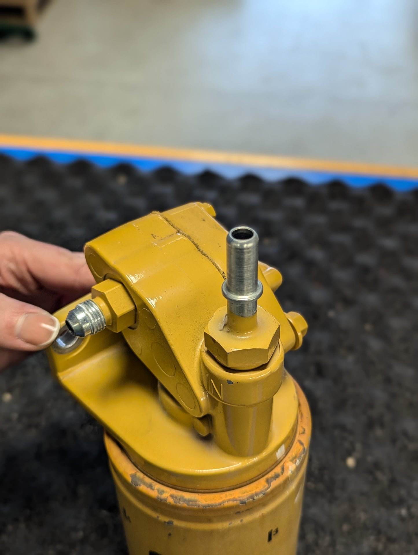 CAT Fuel Filter Assembly