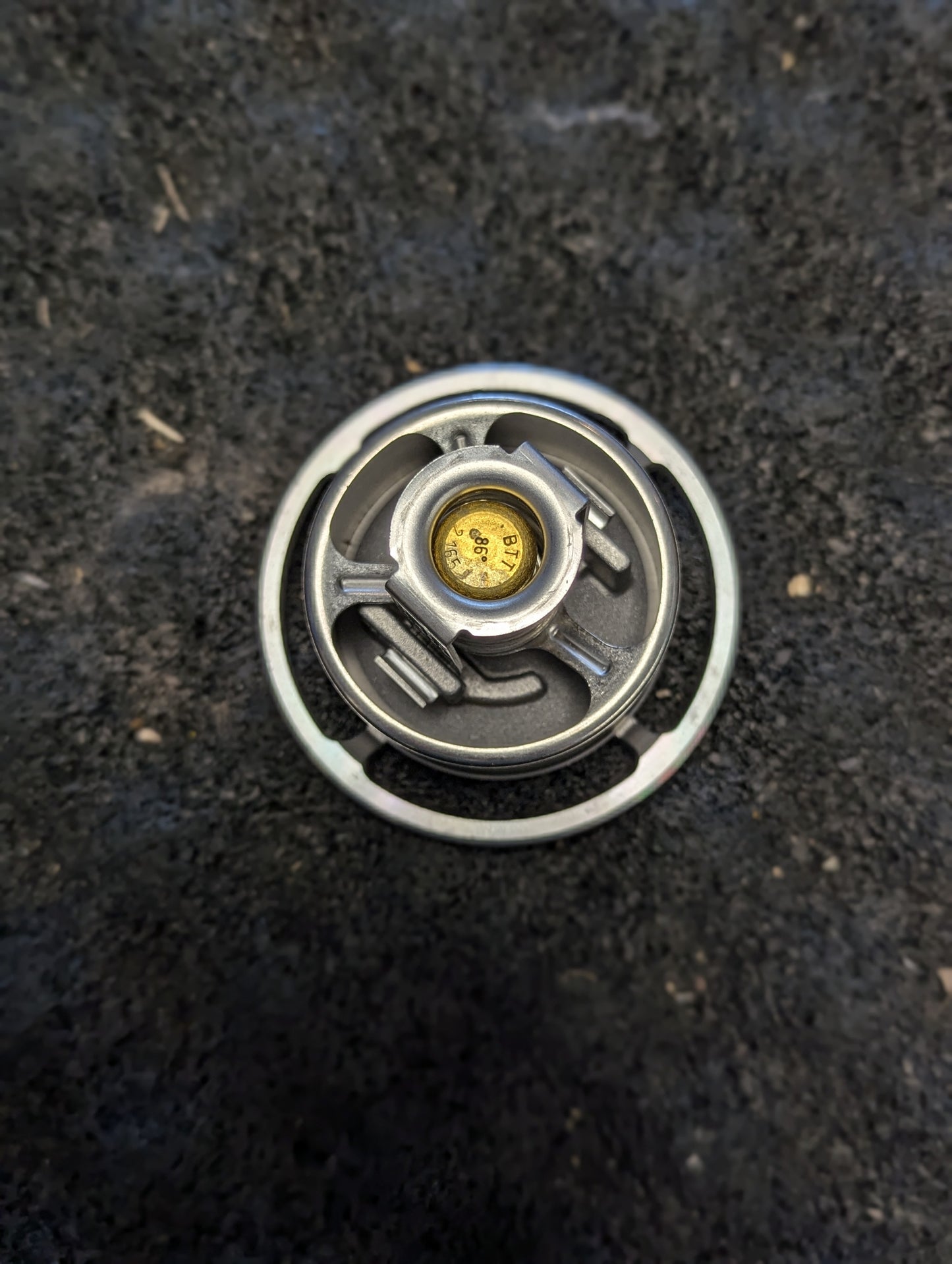 Deutz Thermostat 04911831