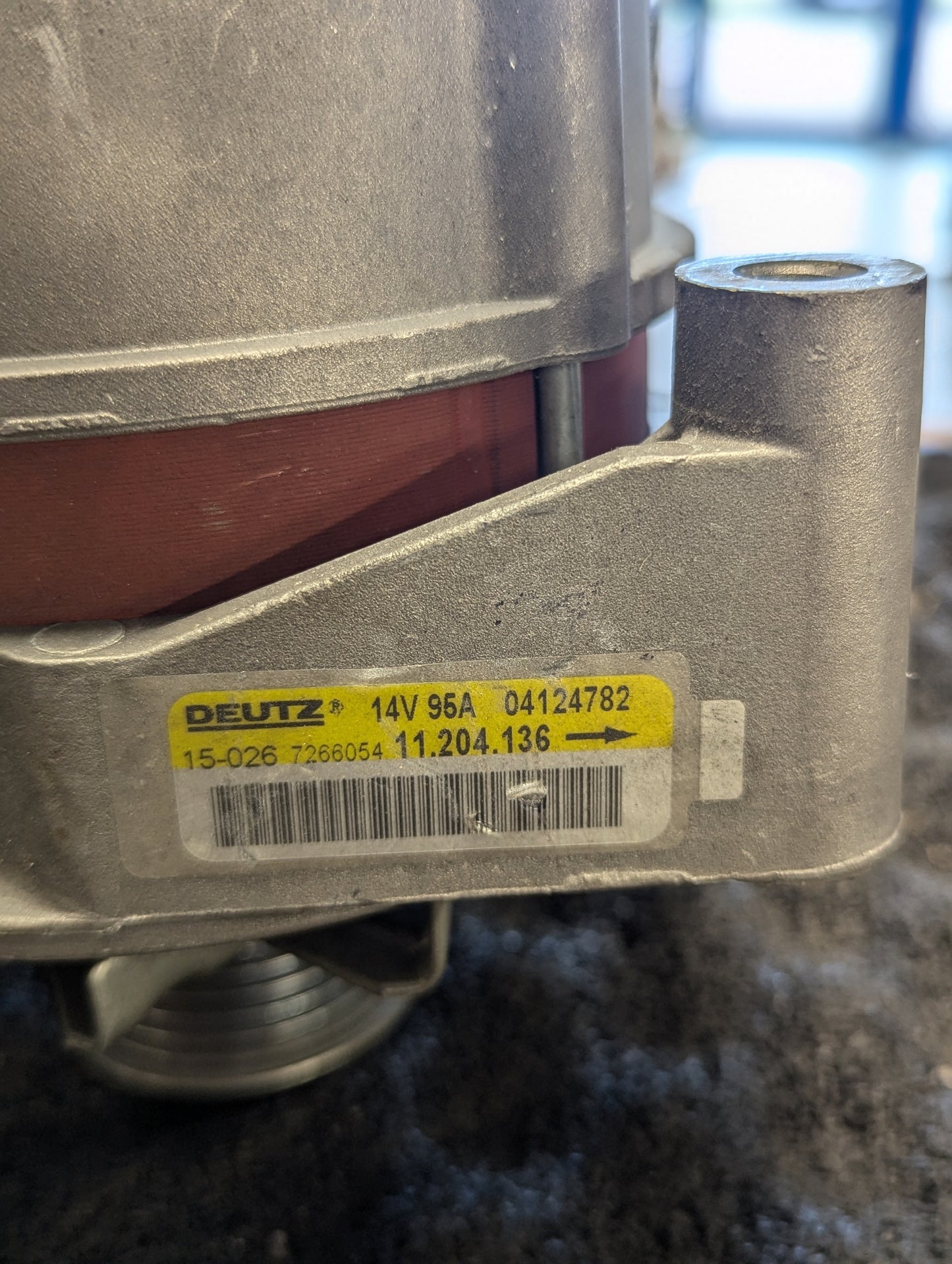 Deutz Alternator 14V 04124782