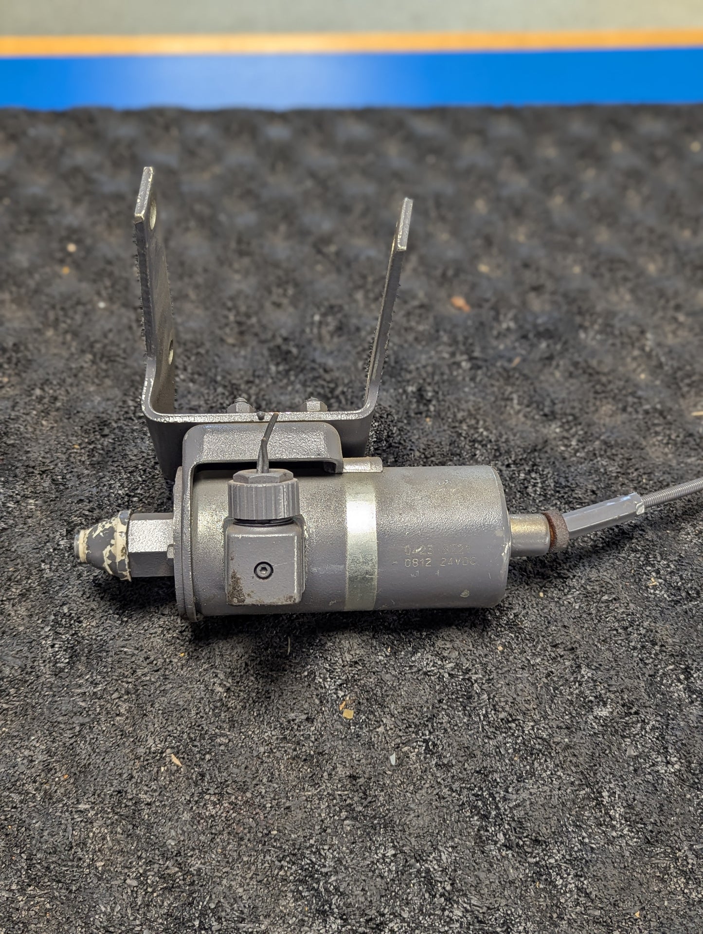 Deutz Stop Solenoid 24V 0423-8221