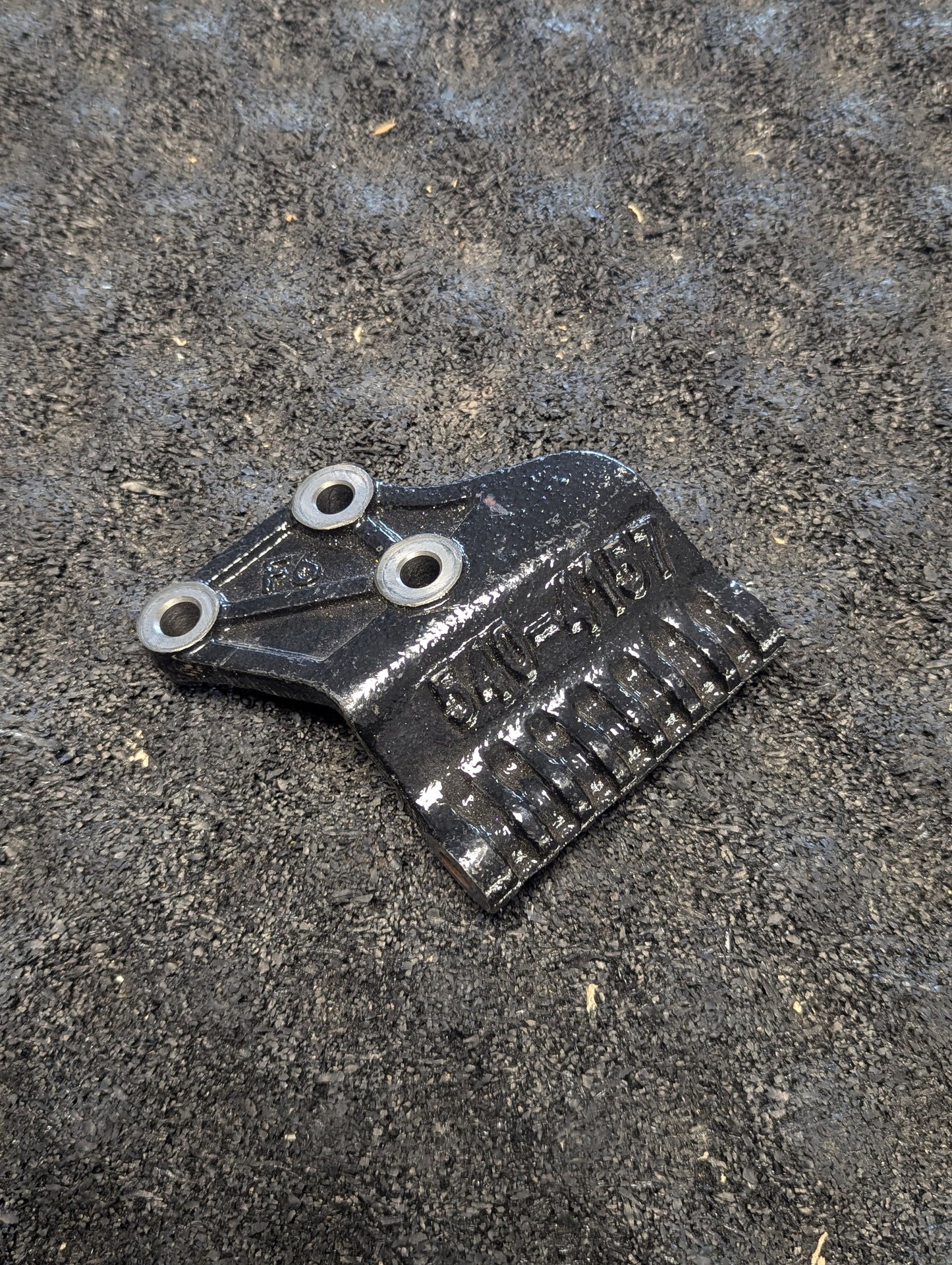 CAT Alternator Bracket 5404157