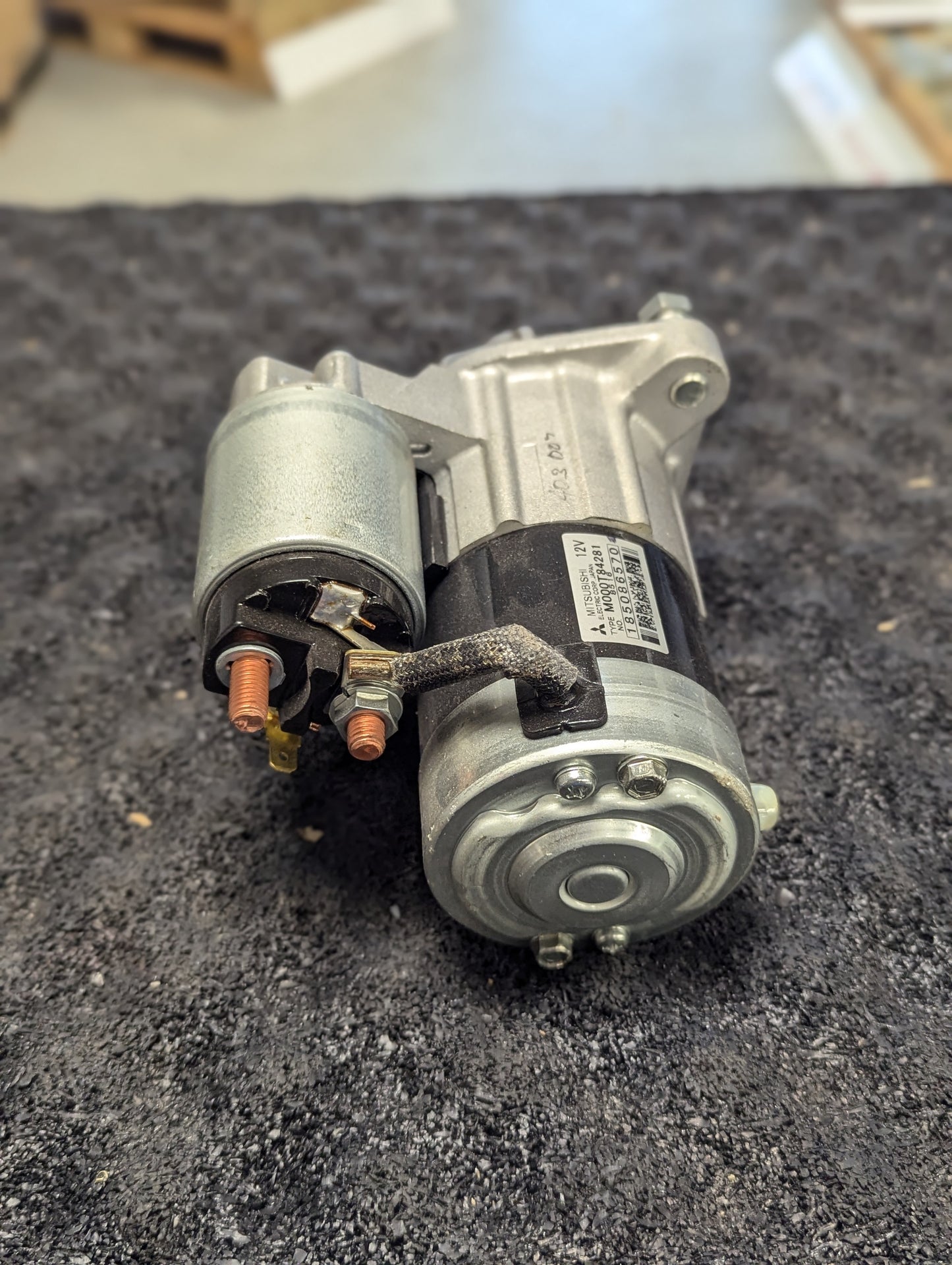 Mitsubishi 12V Starter Motor M000T84281