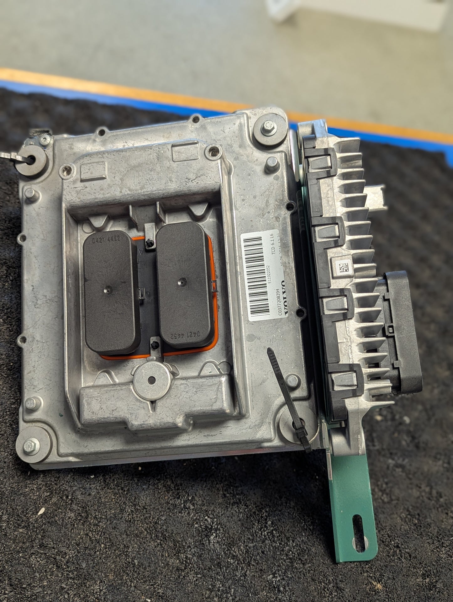 Volvo ECU C0377208394