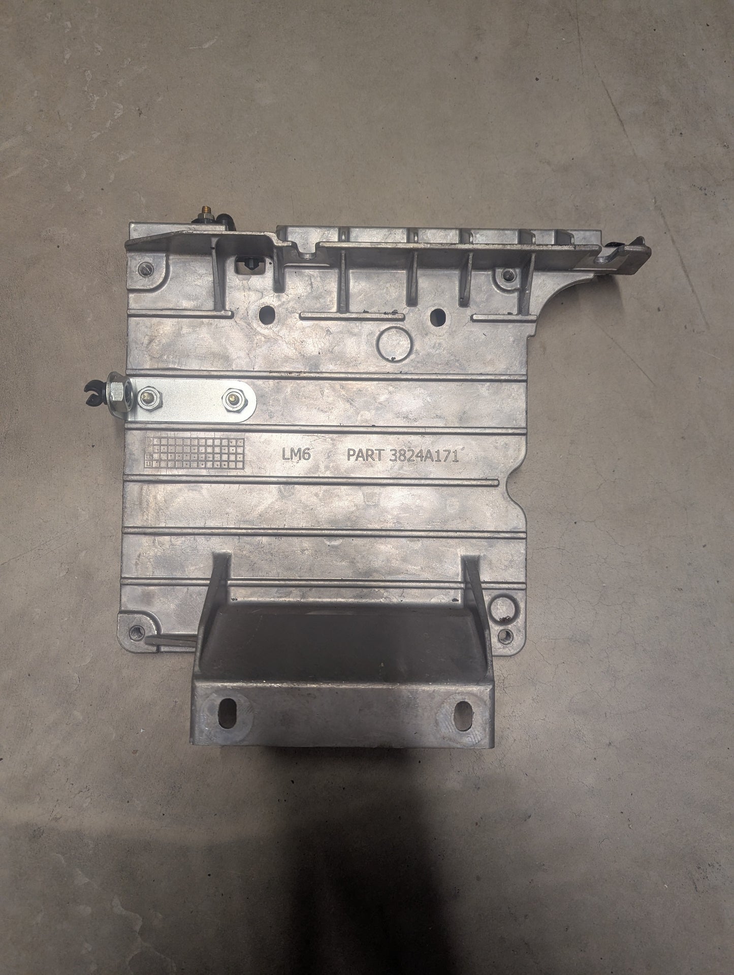 Perkins Mounting Bracket 3824A171