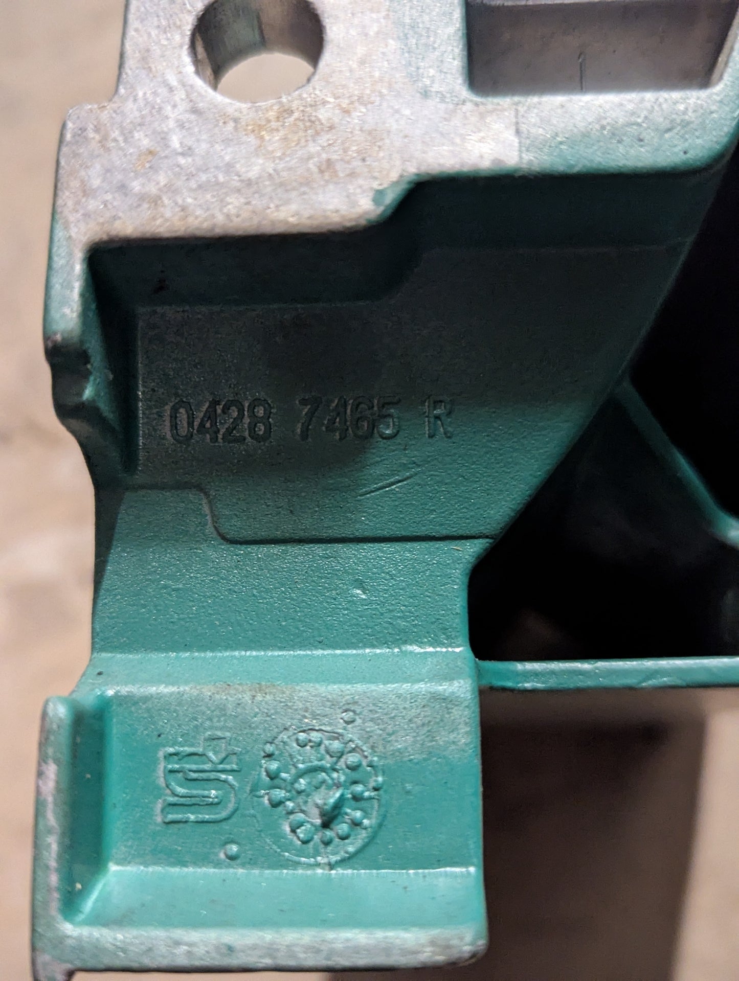 Deutz Oil Cooler Support Bracket 0428-7465