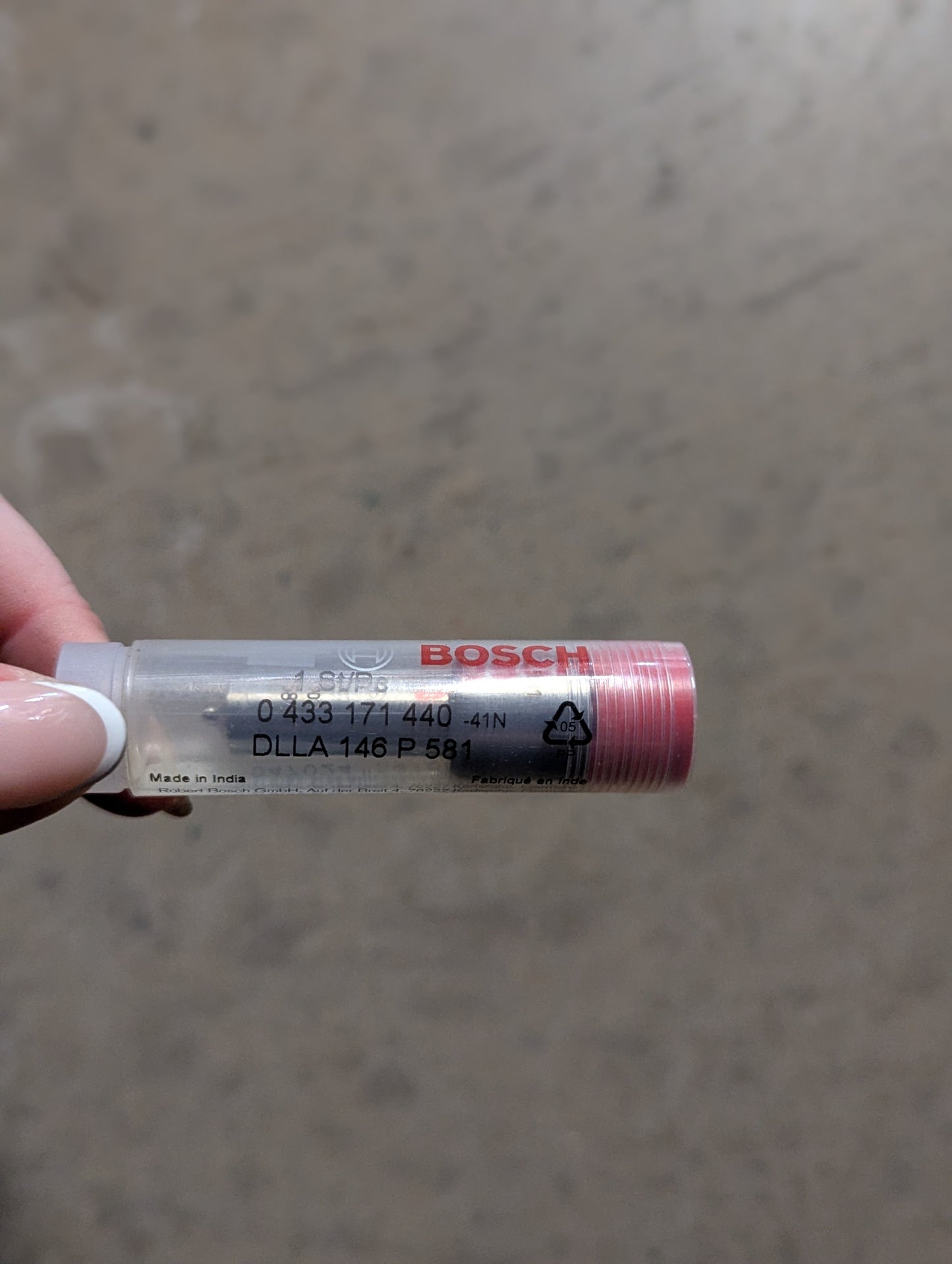 Bosch Hole Type Nozzle 0433171440