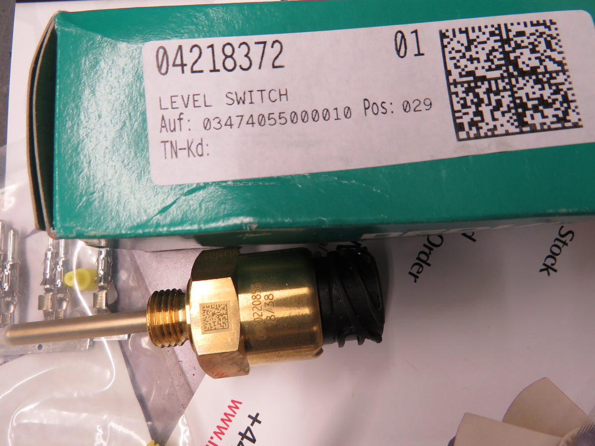 Deutz TCD3.6 TCD2.9 04218372 Level Switch 04218100 & 320402 & plug kit