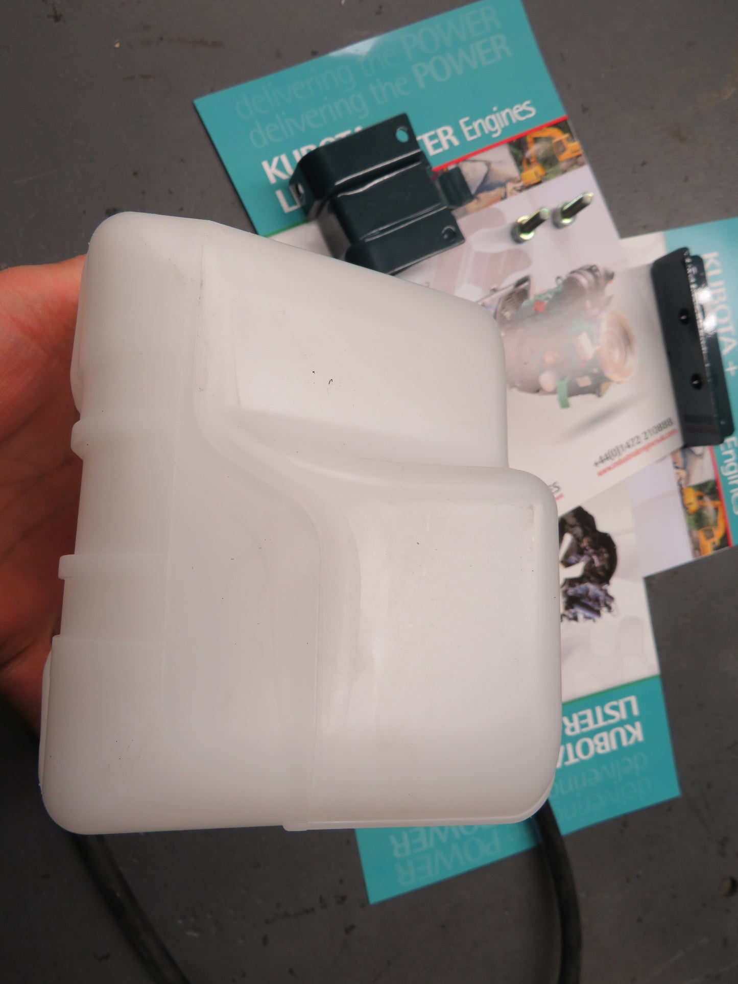 KUBOTA V1505 COOLANT EXPANSION TANK KIT