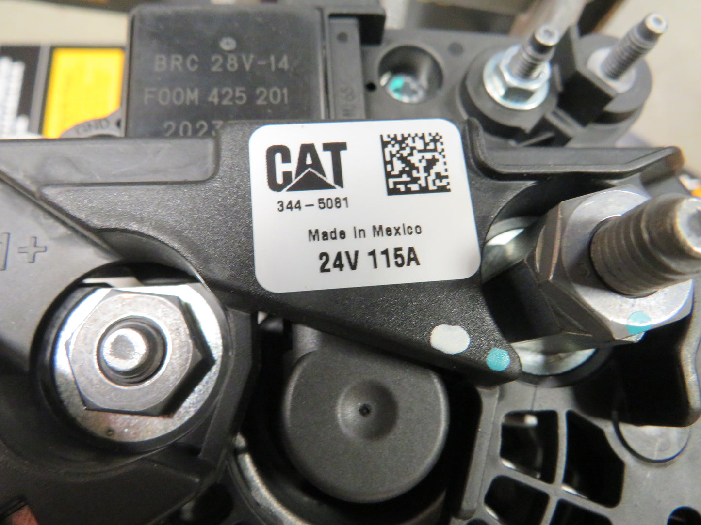 Share Cat C13 Alternator 344-5081 24v 115A Genuine caterpillar