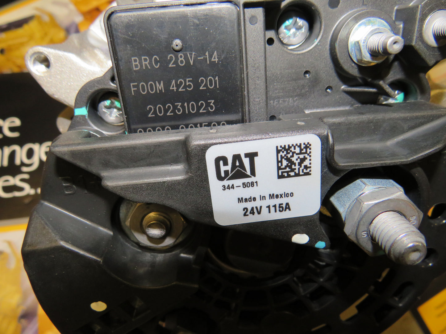 Share Cat C13 Alternator 344-5081 24v 115A Genuine caterpillar