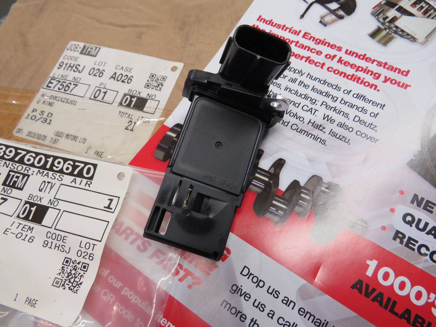 Isuzu/Hitachi Air mass/flow meter sensor 8976019670