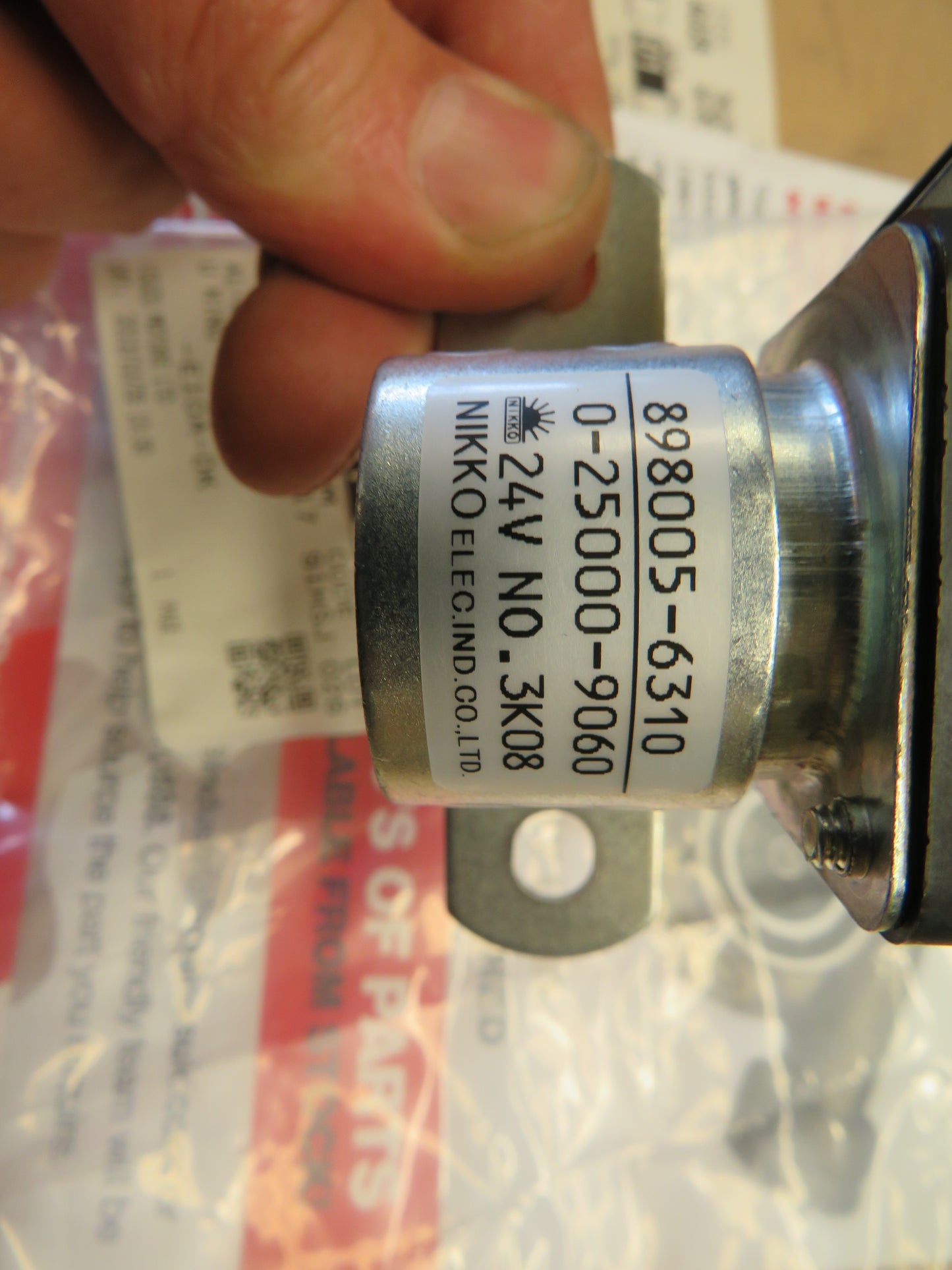 Isuzu 8980056310 24v starter relay