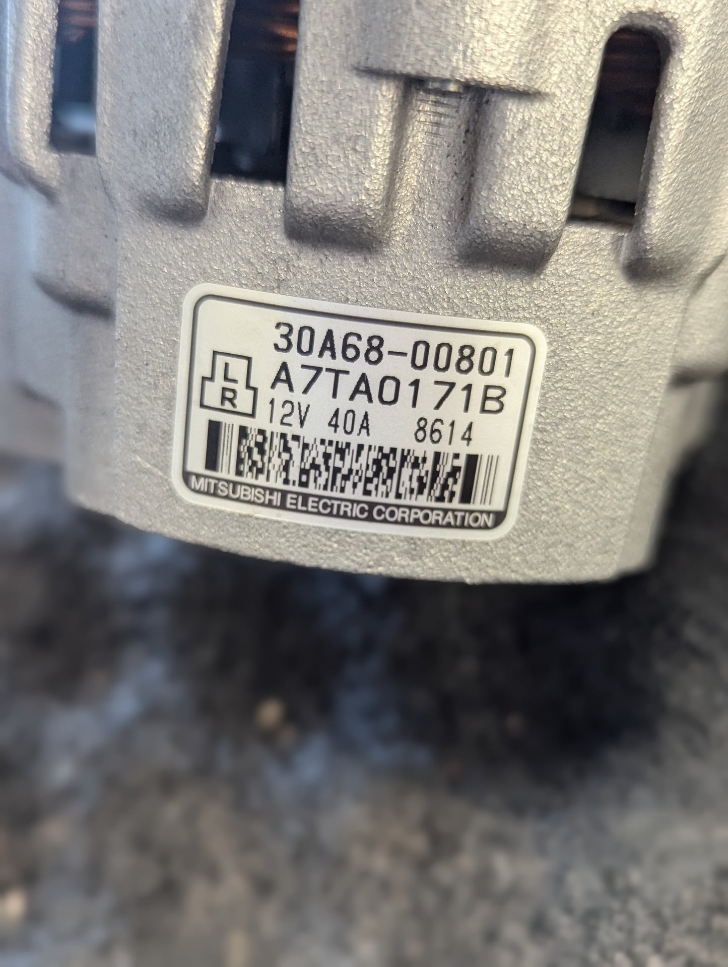 Mitsubishi Alternator 12V