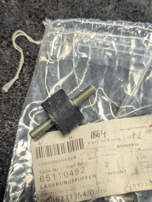 Deutz Mount 6511-0492
