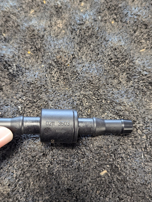 Deutz Non return valve 02113503