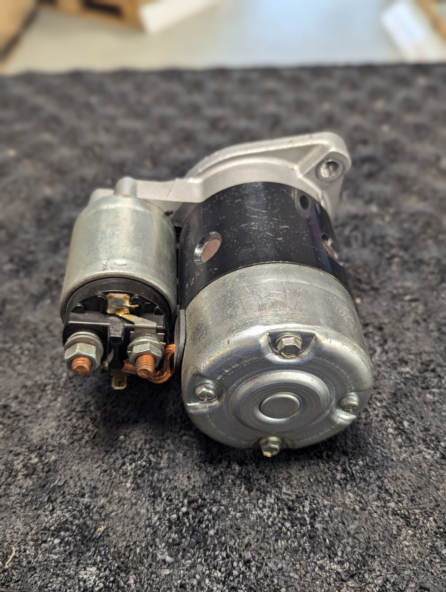 Mitsubishi 12V Starter Motor M002T47281