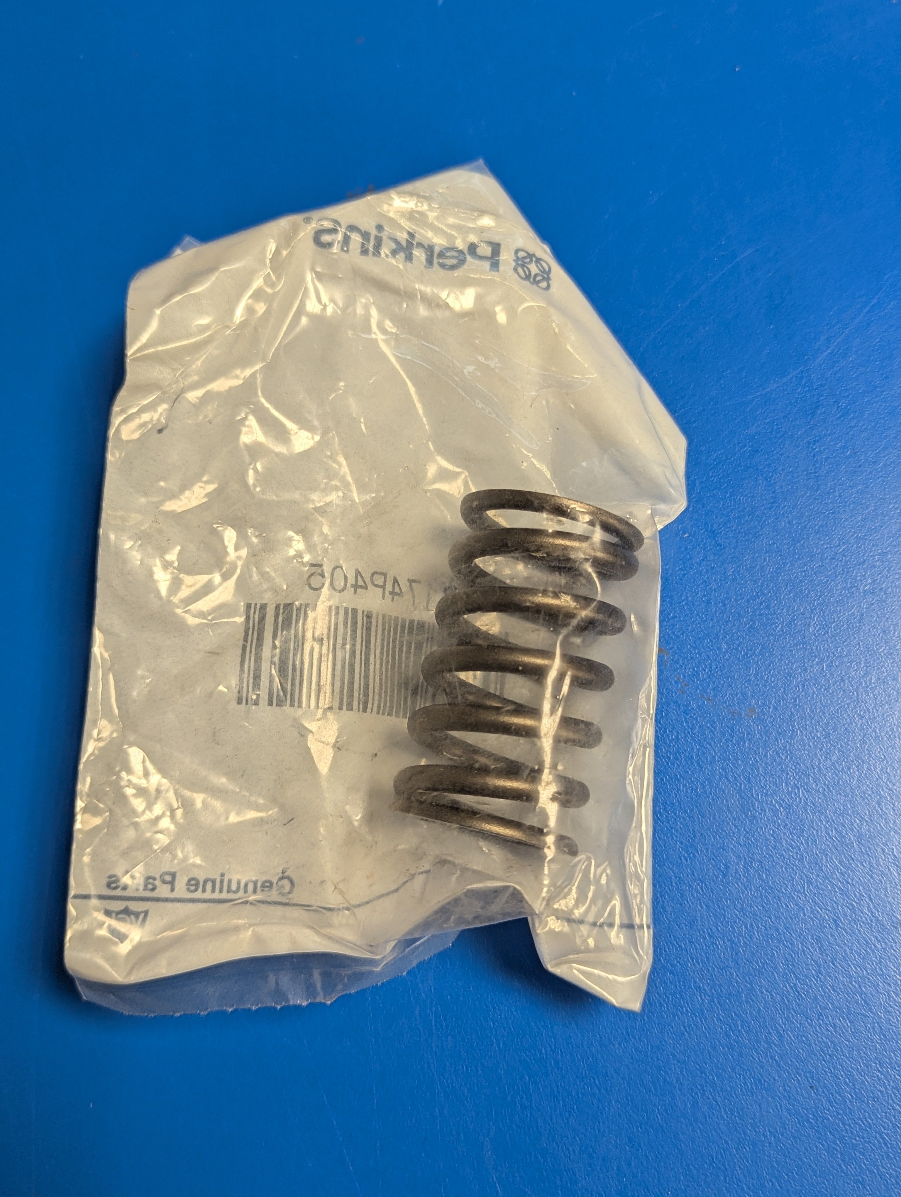 Outer Valve Spring Balloon Perkins Outer Valve Spring 3174P405 – Industrial Engines Shop