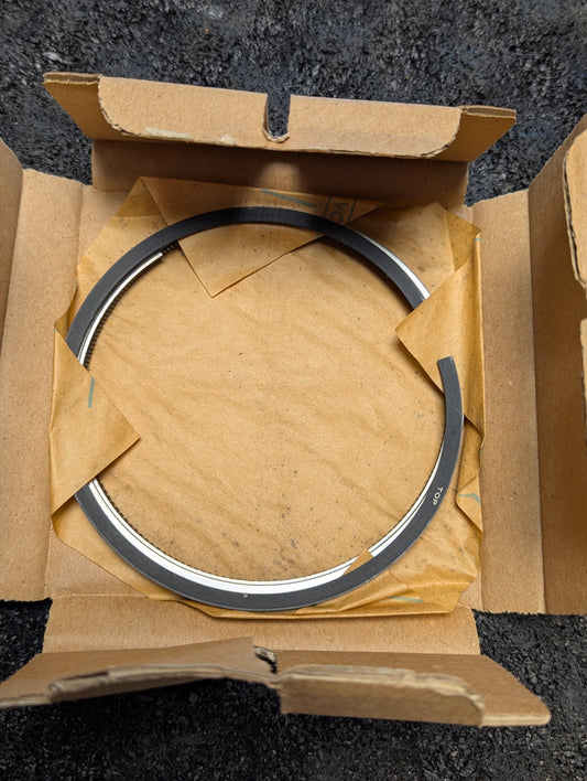 Cummins Piston Ring Set 3802429