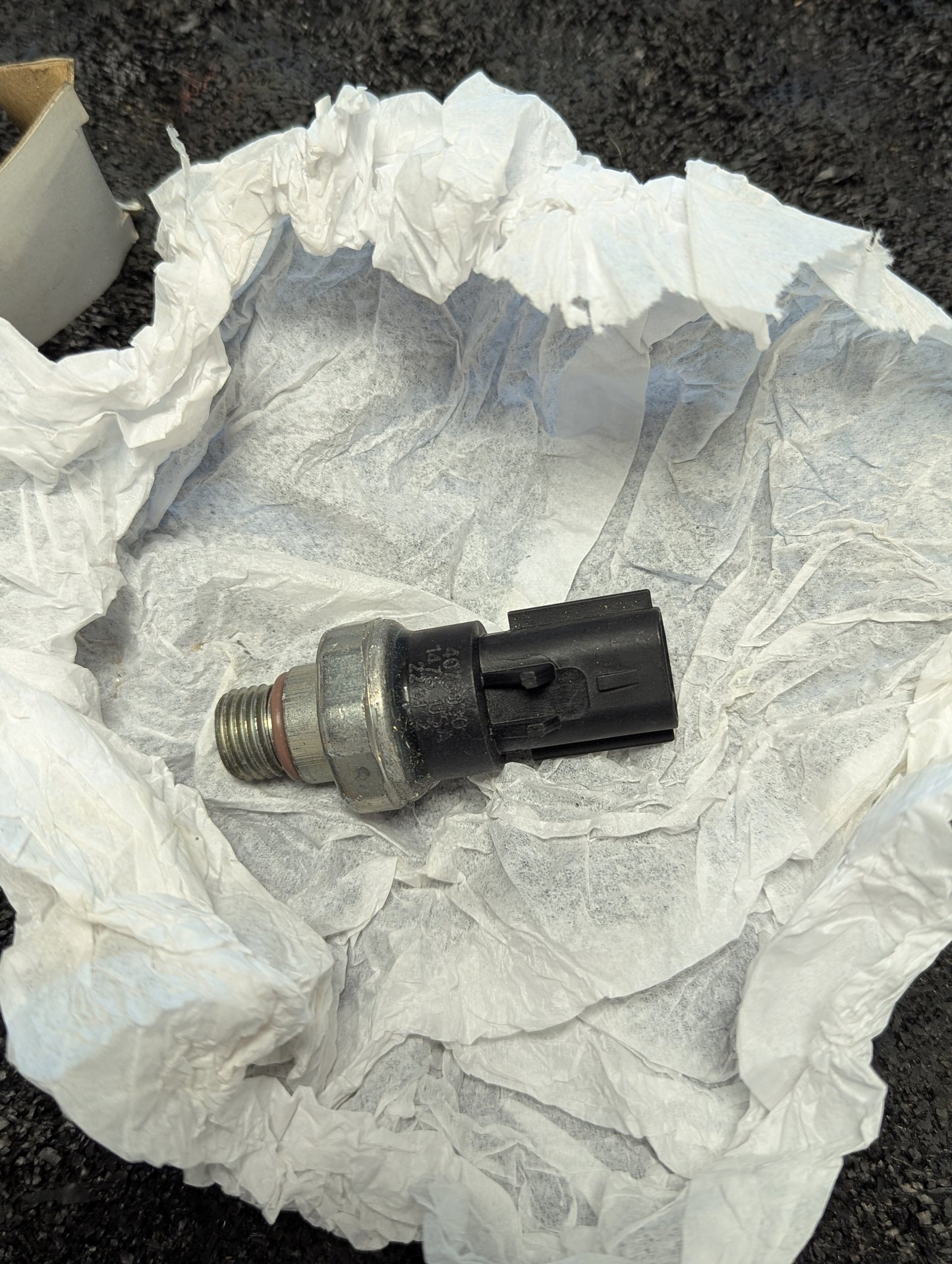 Cummins Oil Pressure Switch Sensor 4076930