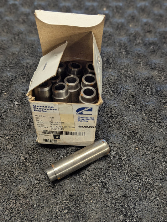 Cummins Valve stem guide 3073512