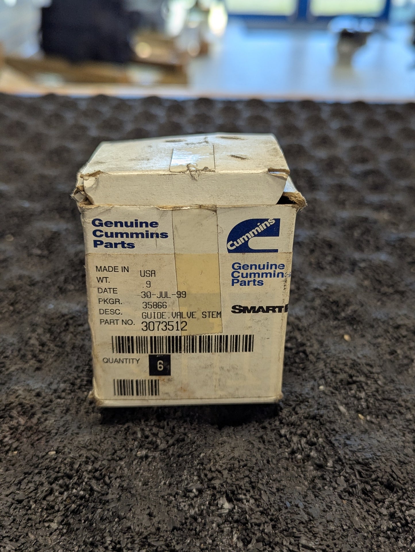 Cummins Valve stem guide 3073512
