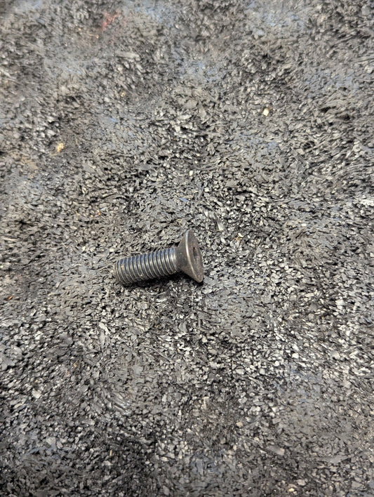 Cummins Flat Head Cap Screw 3925186